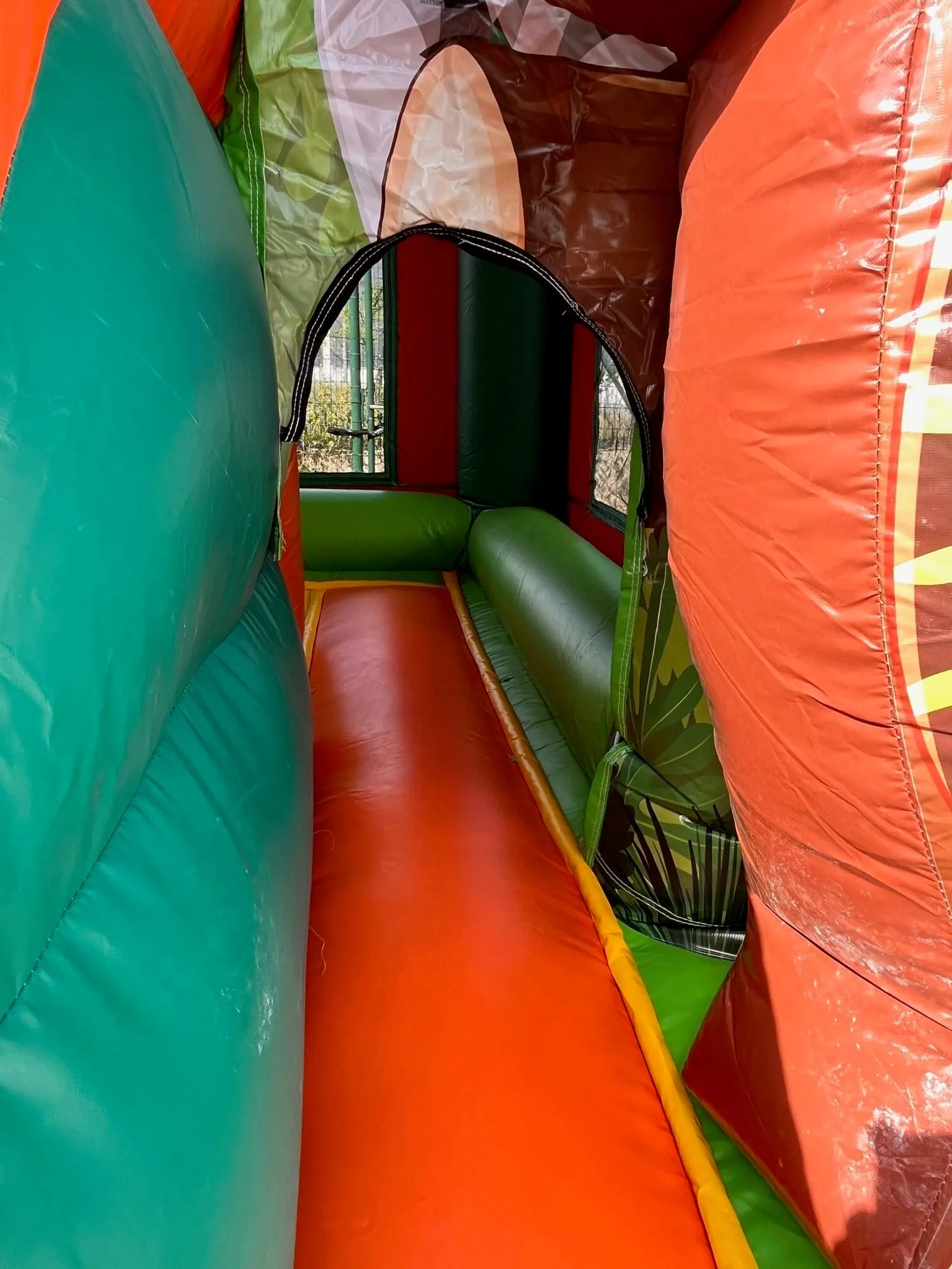 Jungle Hüpfburg Bild 8