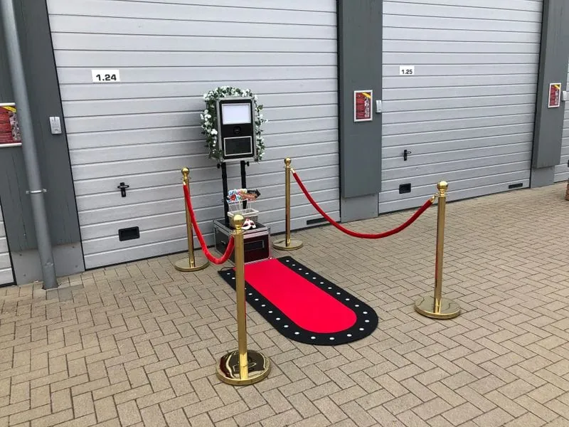 Fotobox mieten - Selfiebox mit Fotodrucker Bild 2