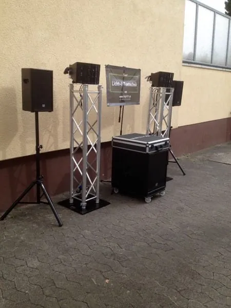 Komplettpaket Nr. 3 : Musikanlage Größe 2 + 2x Derby-Effekt auf Traverse + Fazer Bild 3