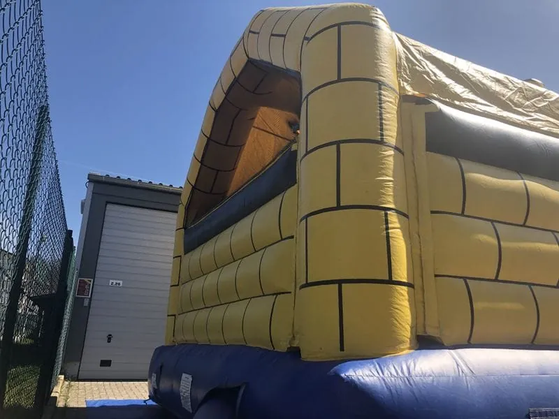 XXL Schloss Hüpfburg Bild 7