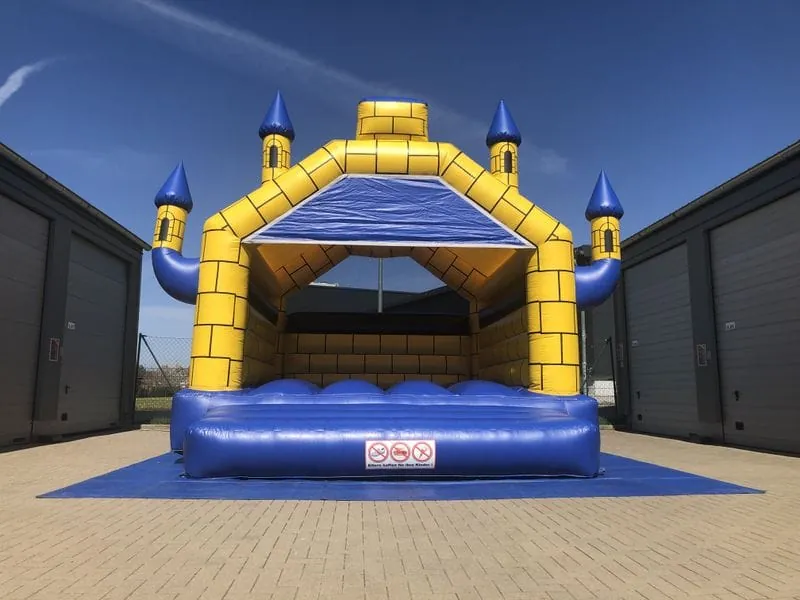 XXL Schloss Hüpfburg Bild 3