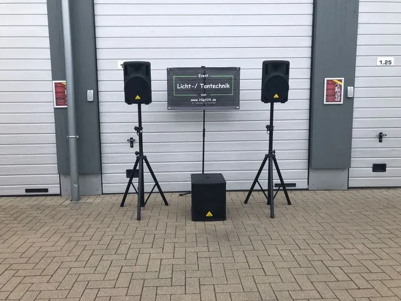 Komplettpaket Nr. 1: Musikanlage Größe 1 + Lichtpaket 1 