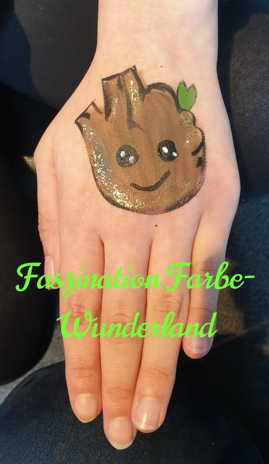 Kinderschminken, Ballonmodellage & Glitzertattoos Bild 16